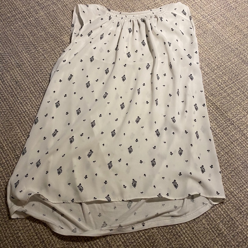 loft tank worn once
